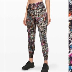 lululemon athletica Abstract Multicolor Leggings Size 6